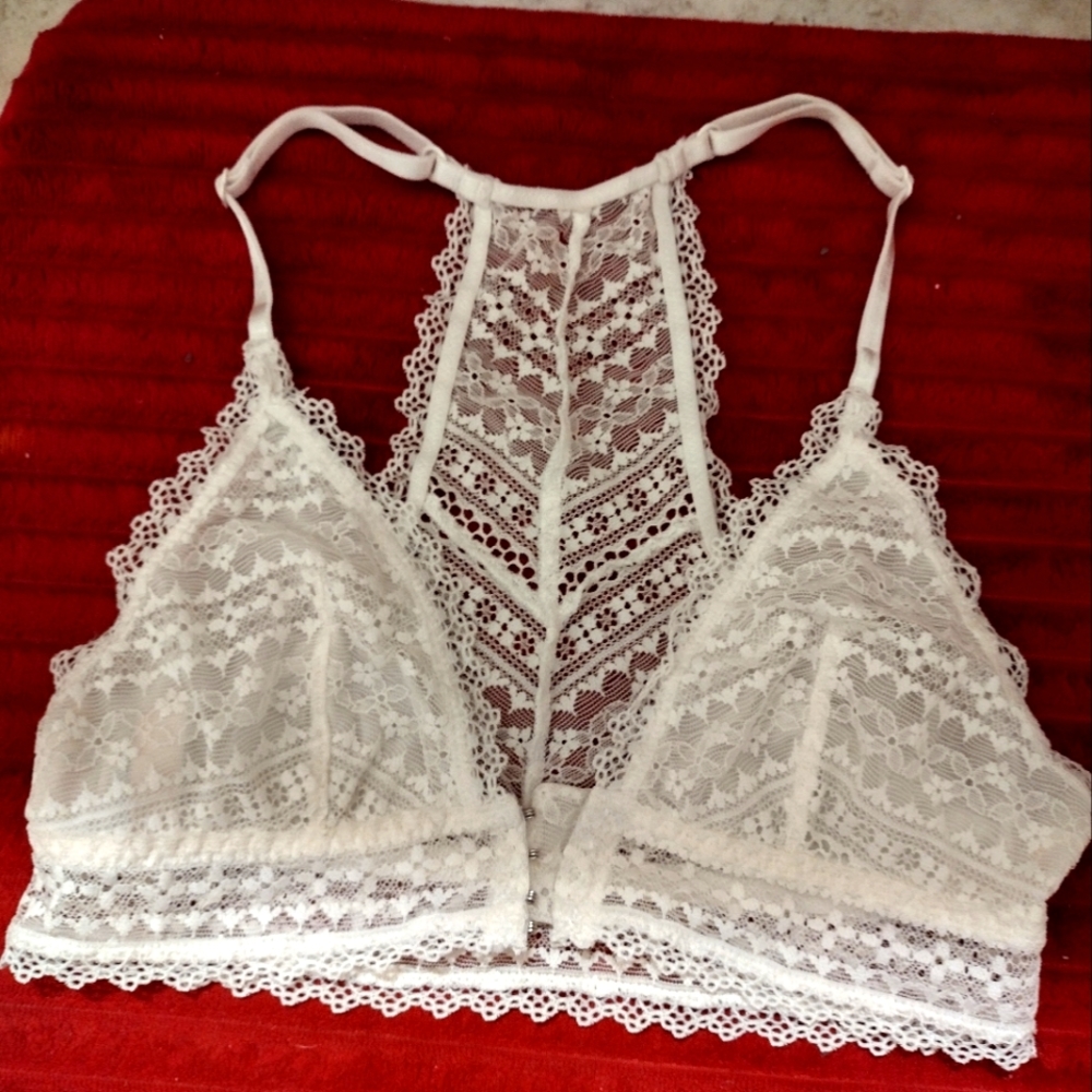 Victoria secret lace Racer bACK NEVER WORN worn Ivory bralette!
